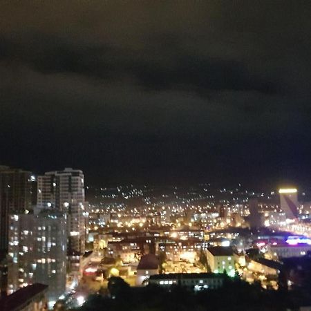 Sky-G Sea View Apartment บาทูมิ ภายนอก รูปภาพ