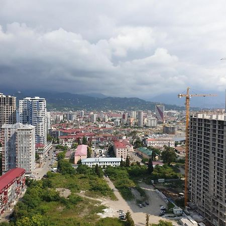 Sky-G Sea View Apartment บาทูมิ ภายนอก รูปภาพ