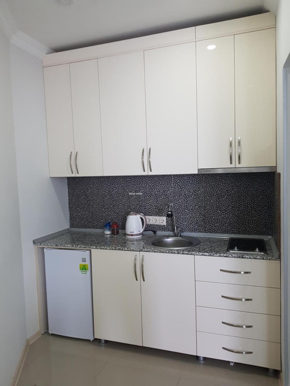 Sky-G Sea View Apartment บาทูมิ ภายนอก รูปภาพ