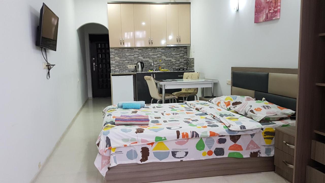 Sky-G Sea View Apartment บาทูมิ ภายนอก รูปภาพ